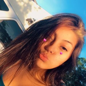 Meet your Posher, Noelia